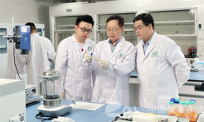 嘉興學(xué)院院士領(lǐng)軍能源科學(xué)技術(shù)研究，服務(wù)區(qū)域發(fā)展奮力推進(jìn)'兩個先行''兩個率先'